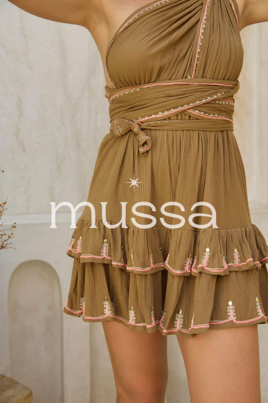 Alena Corto Camel